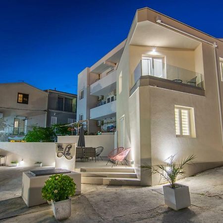 Villa Lile Baška Voda エクステリア 写真