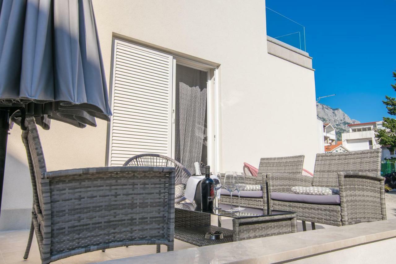 Villa Lile Baška Voda エクステリア 写真